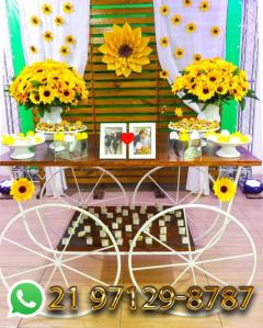 Decoração de Girassol Simples