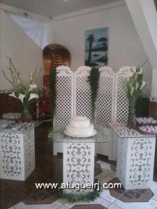 ALUGUEL MATERIAL PROVENÇAL & DECORAÇÃO COM BOLA