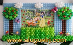 Decoração de Bola Branca de Neve