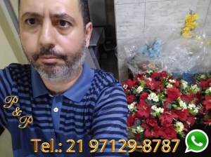 Aluguel de Arranjo Floral Vermelho