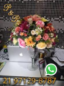 Aluguel de Arranjo de Flores