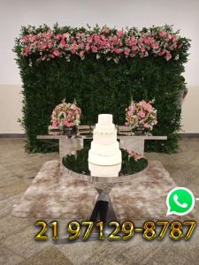 Aluguel de Mesa Espelhada